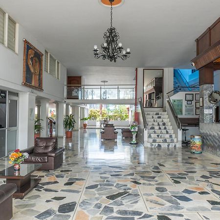 Hotel Caqueta Real Hsc Florencia  Exterior photo