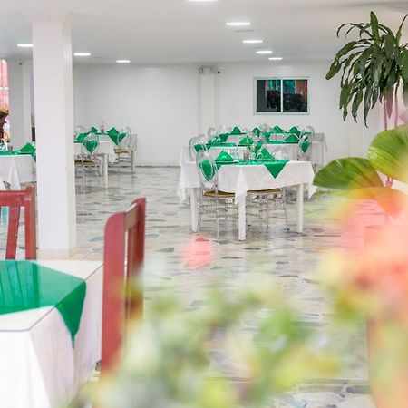 Hotel Caqueta Real Hsc Florencia  Exterior photo