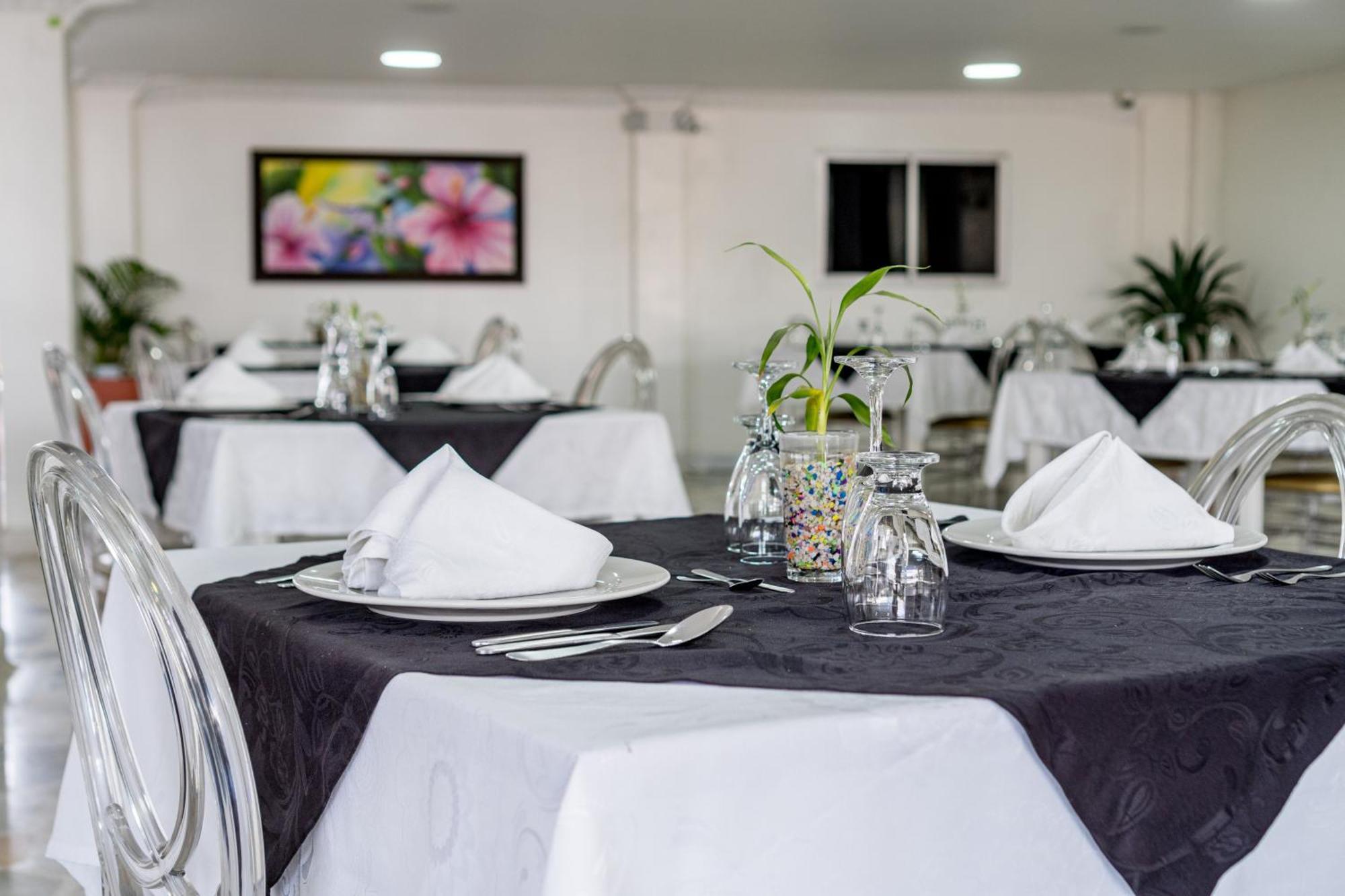 Hotel Caqueta Real Hsc Florencia  Exterior photo