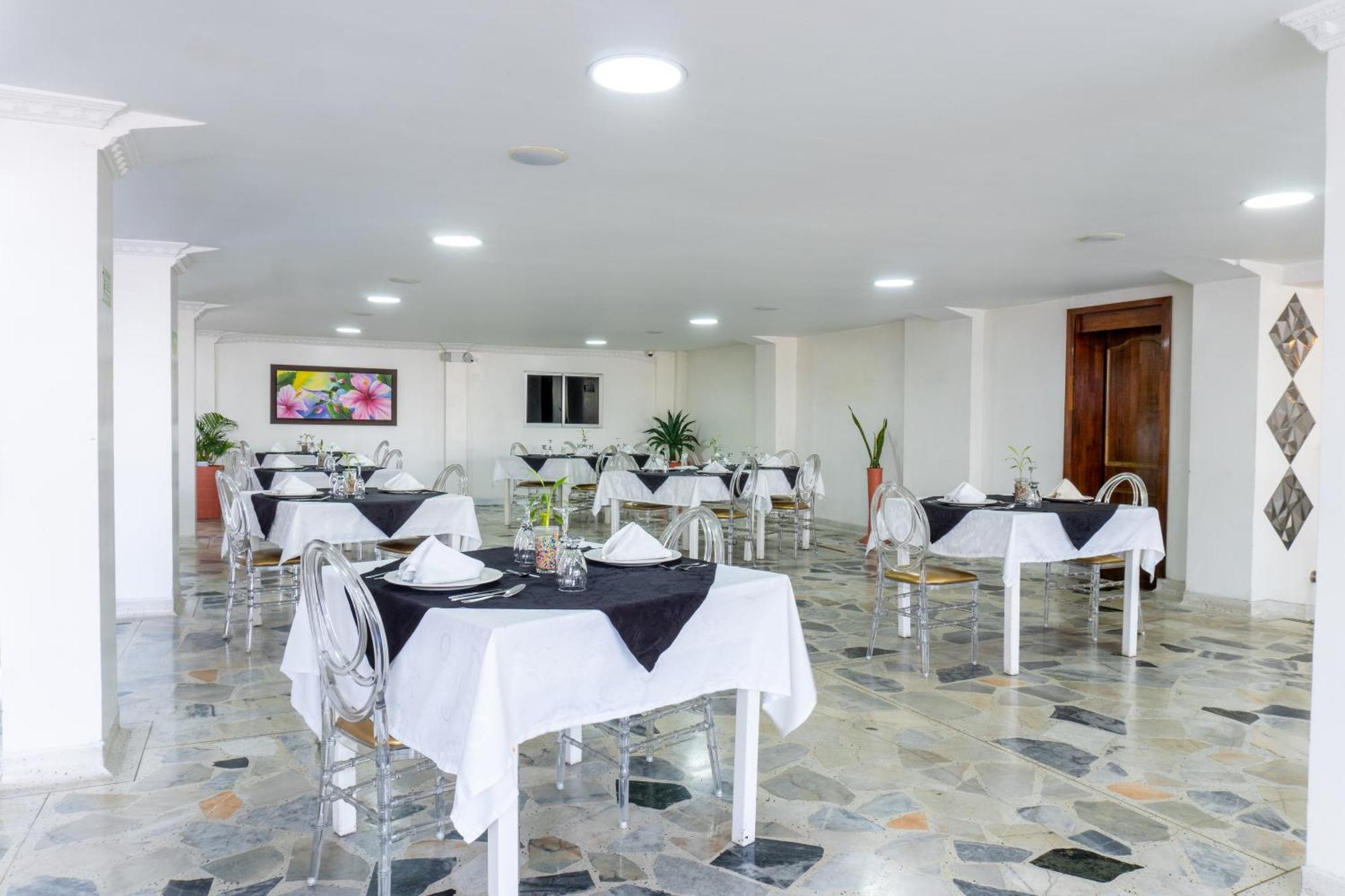 Hotel Caqueta Real Hsc Florencia  Exterior photo