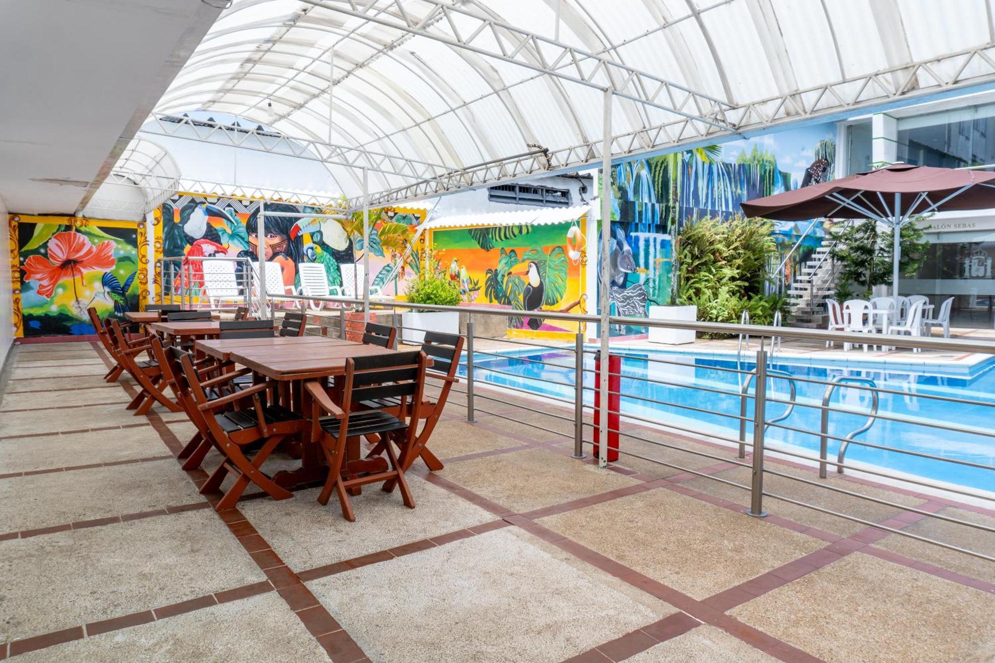 Hotel Caqueta Real Hsc Florencia  Exterior photo